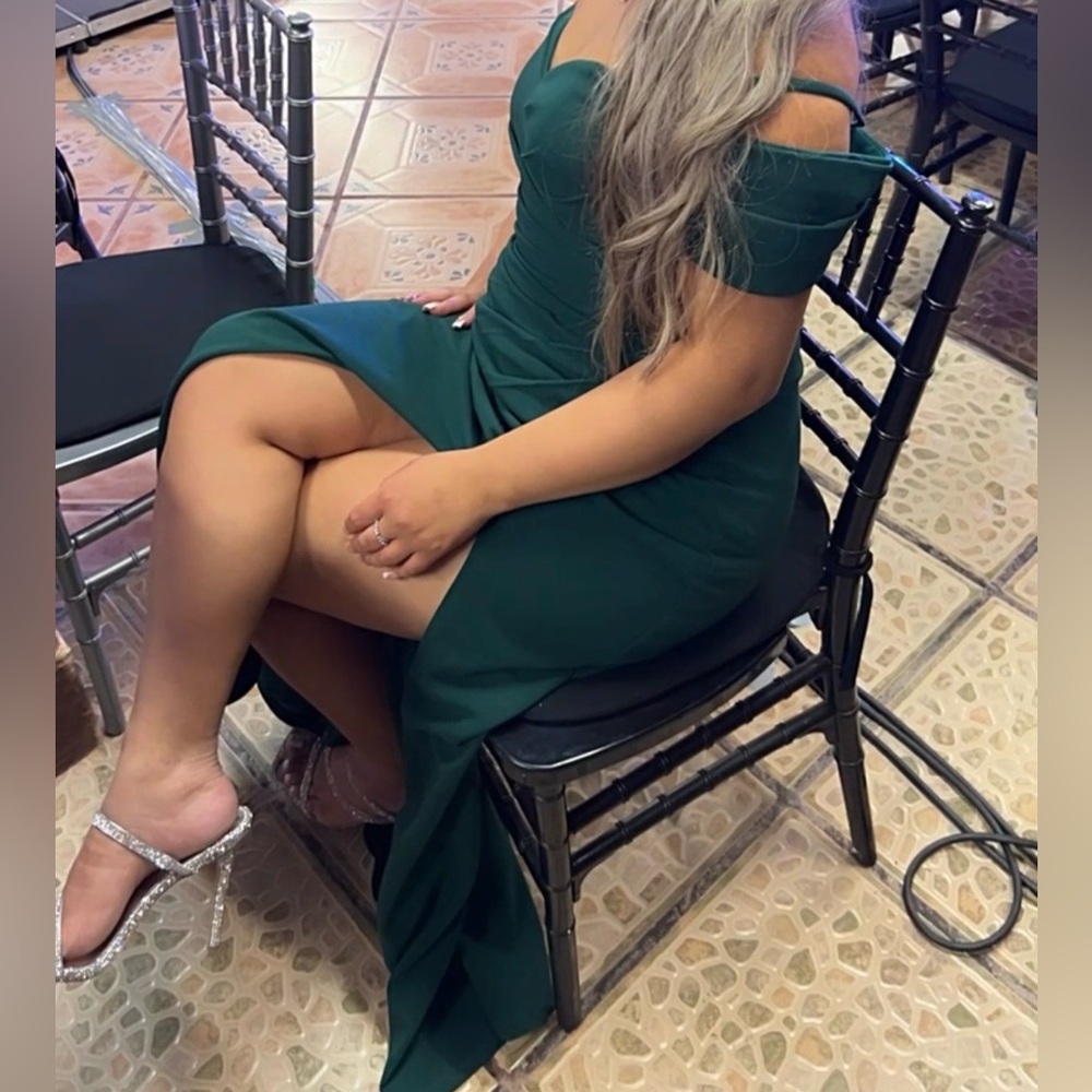 Liz Minelli Emerald Green Off-Shoulder Maxi Dress